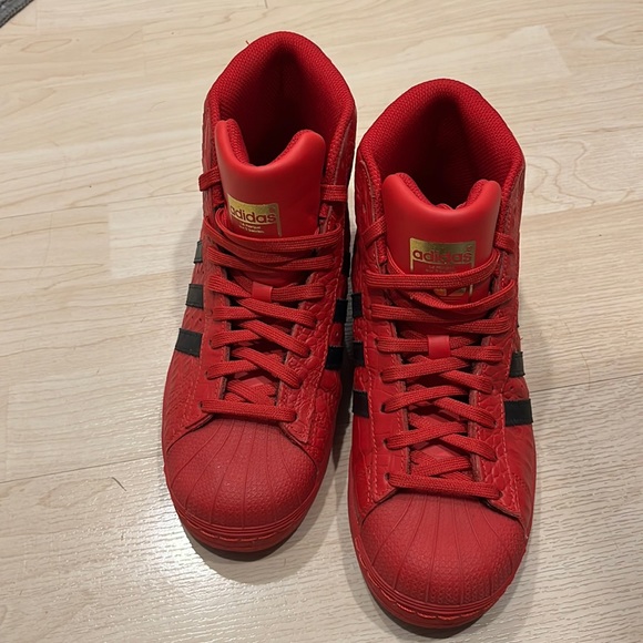 adidas Shoes - NW Adidas Red Snake Skin